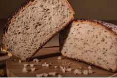 White bread with hemp seeds