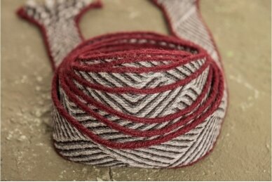 Woven wool band with plowed fields (grey)