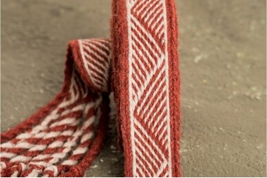 Woven wool band with plowed fields (red) 1